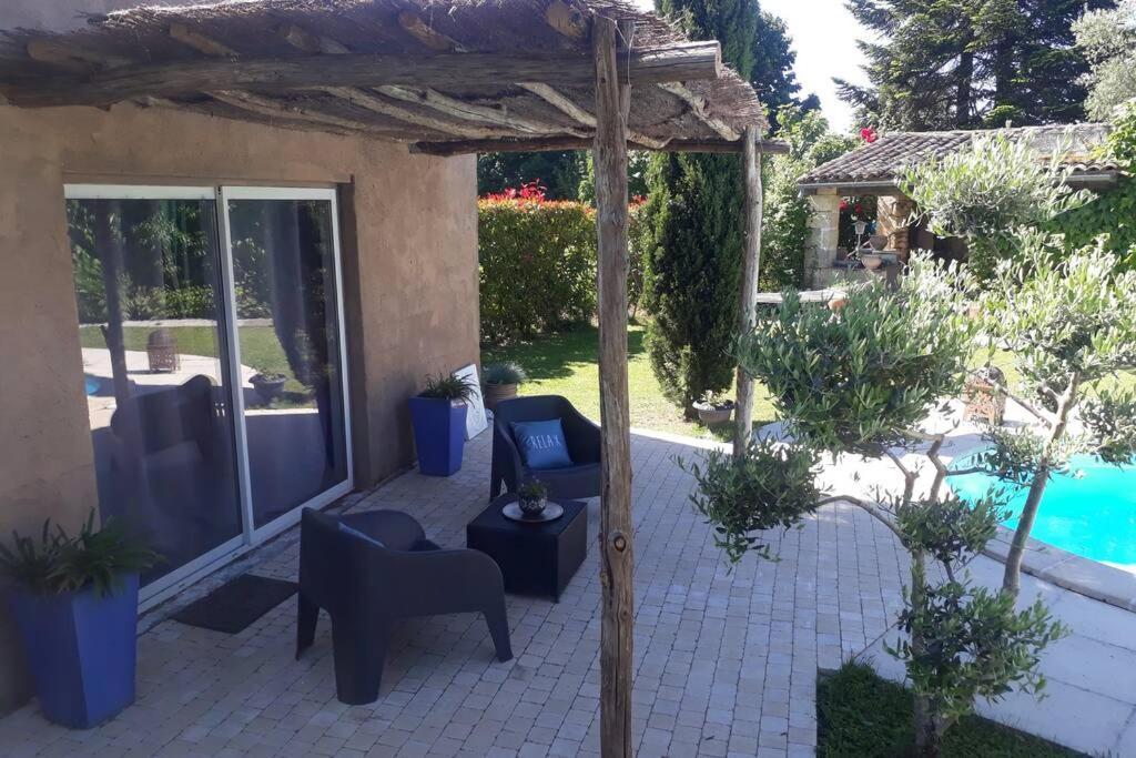 Wine Garden Villa Gardegan-et-Tourtirac Exterior foto