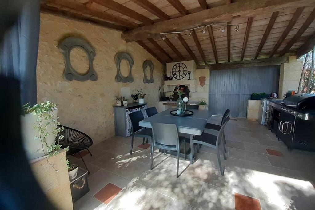 Wine Garden Villa Gardegan-et-Tourtirac Exterior foto