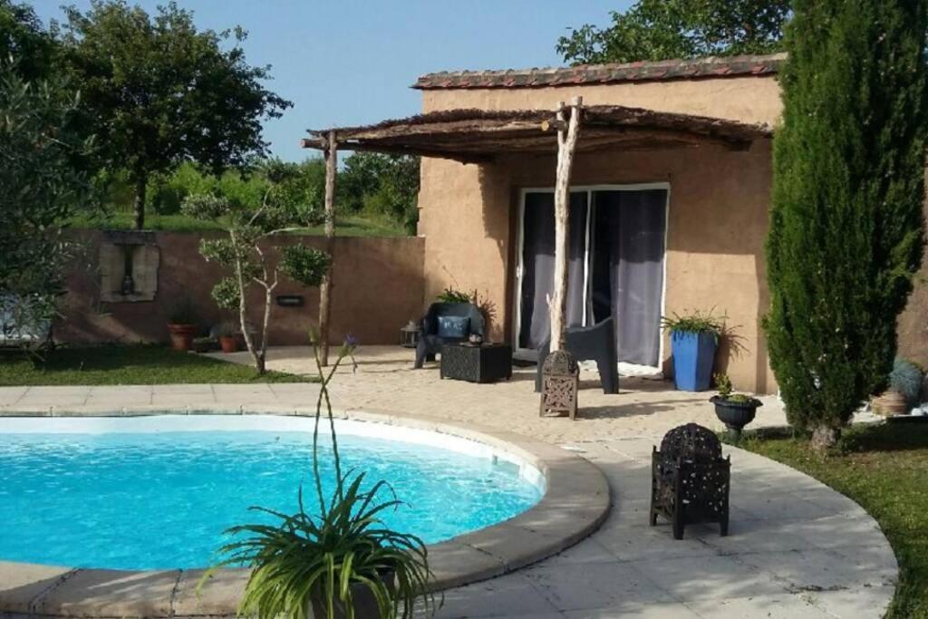 Wine Garden Villa Gardegan-et-Tourtirac Exterior foto